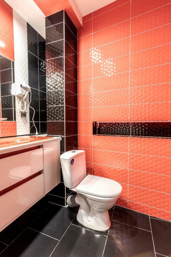 Balabana Red Apartment Lviv Exterior photo